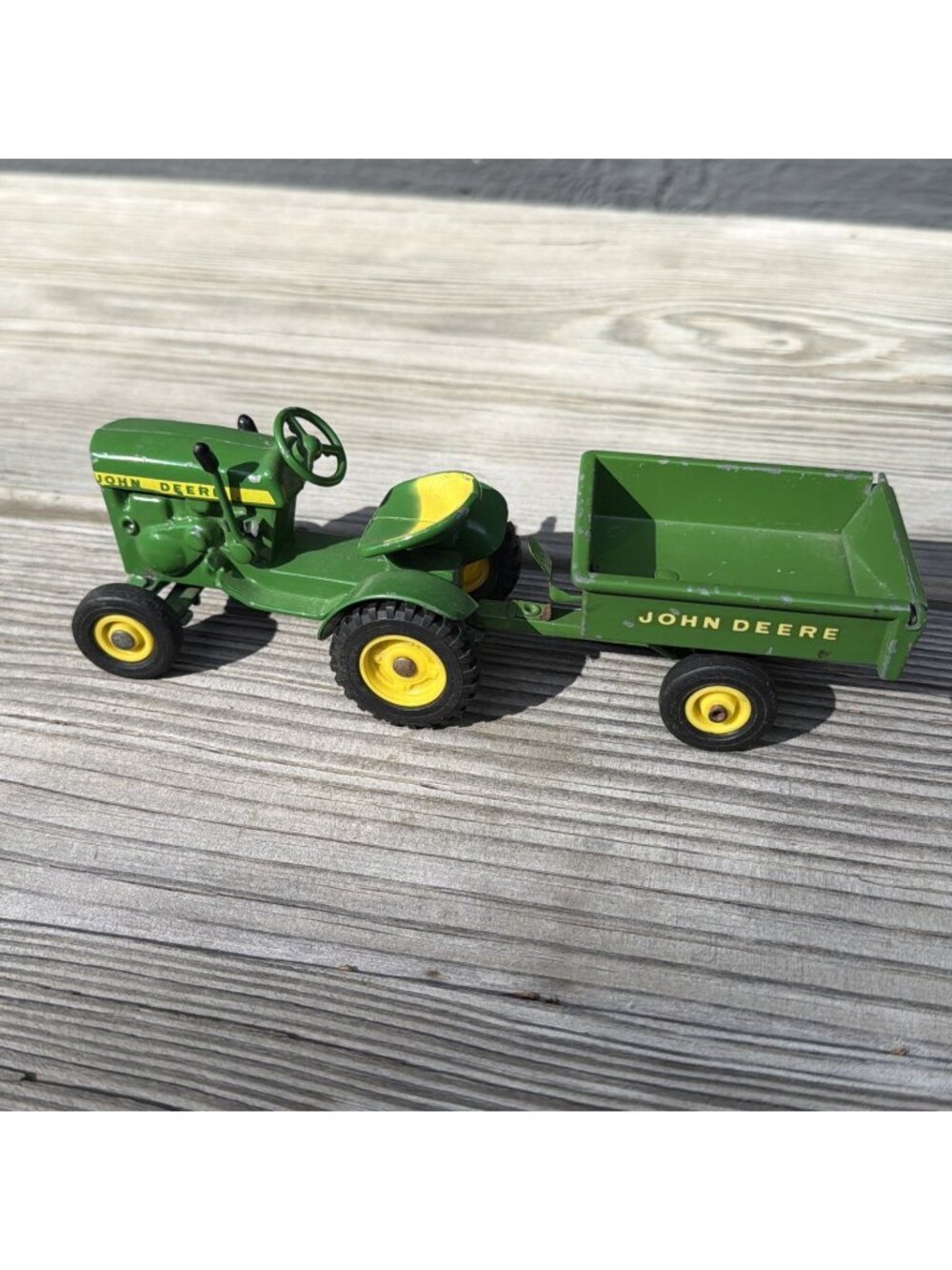 1960's Ertl John Deere Toy Lawn Garden Tractor 110 with trailer 1:16
